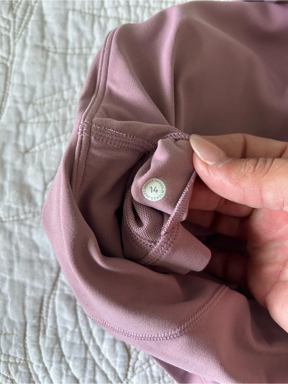 lululemon athletica sleek scoop